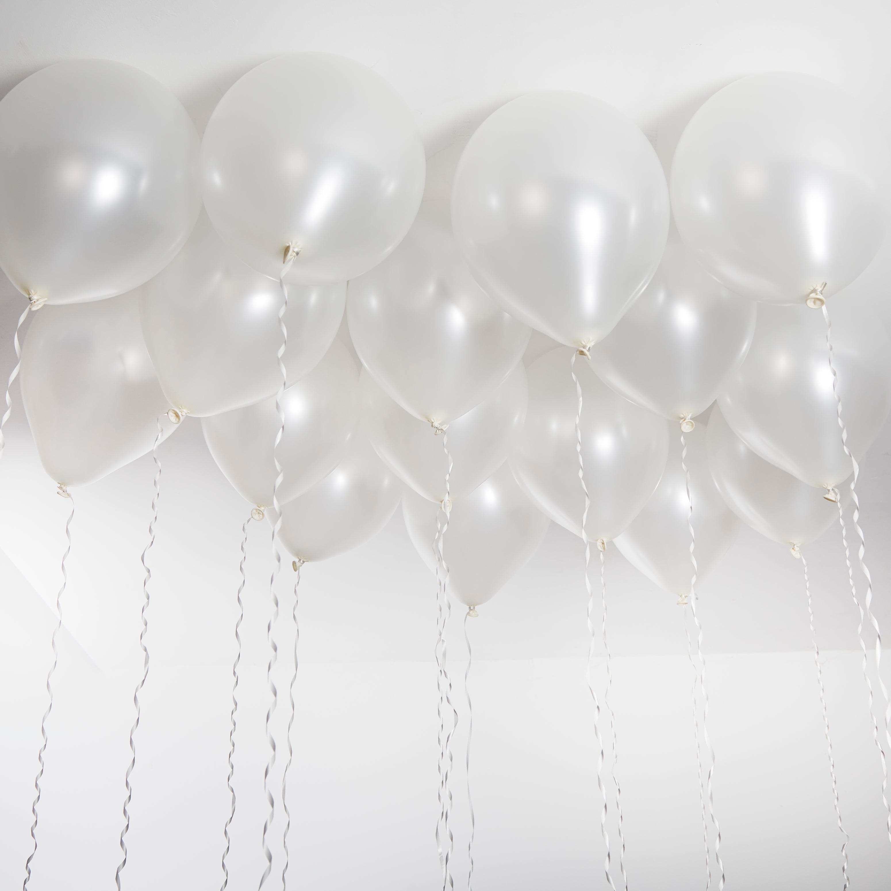 green-paw-metallic-balloons-luftballons-wei-50-st-ck-metallic image 3