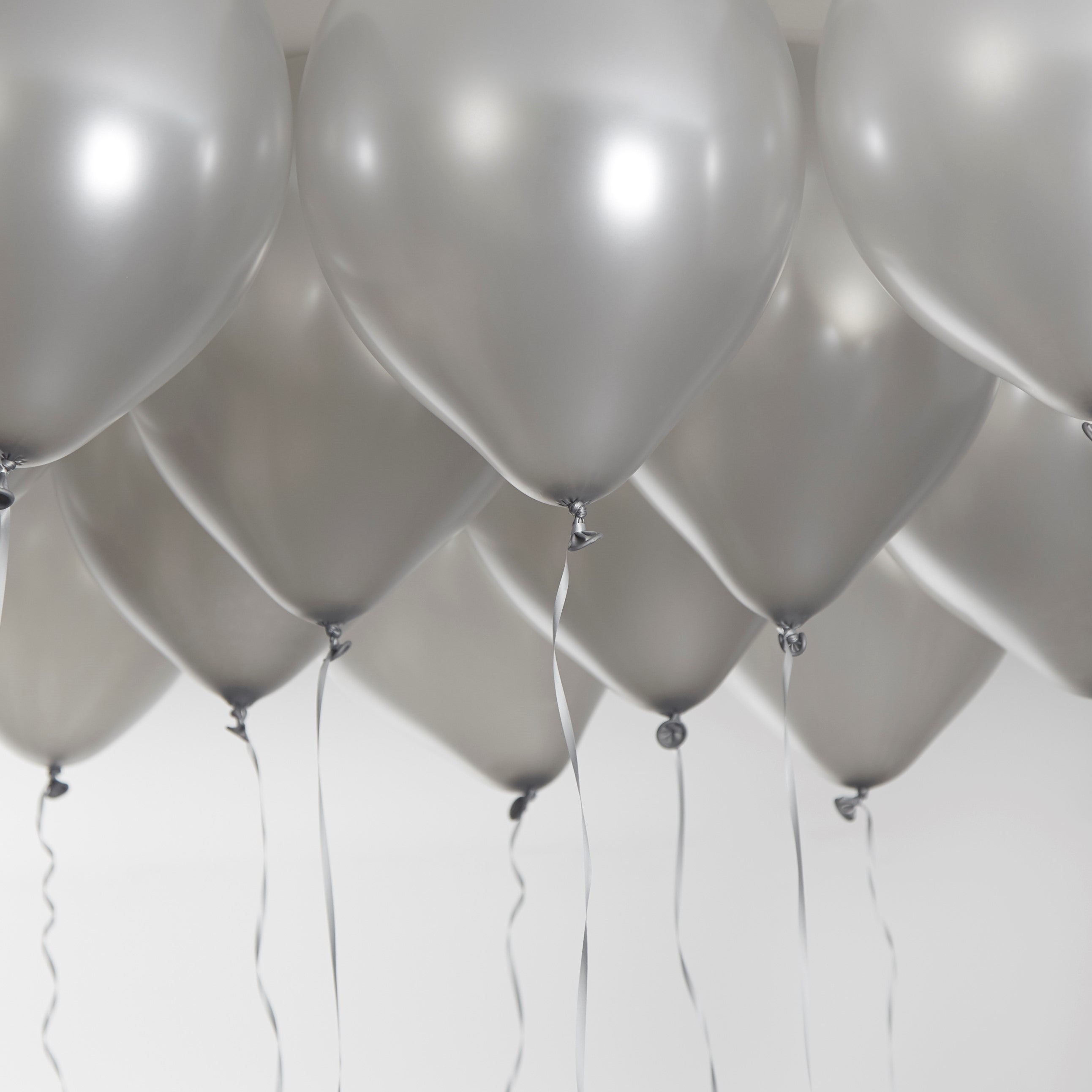 green-paw-metallic-balloons-luftballons-silber-50-st-ck image 2