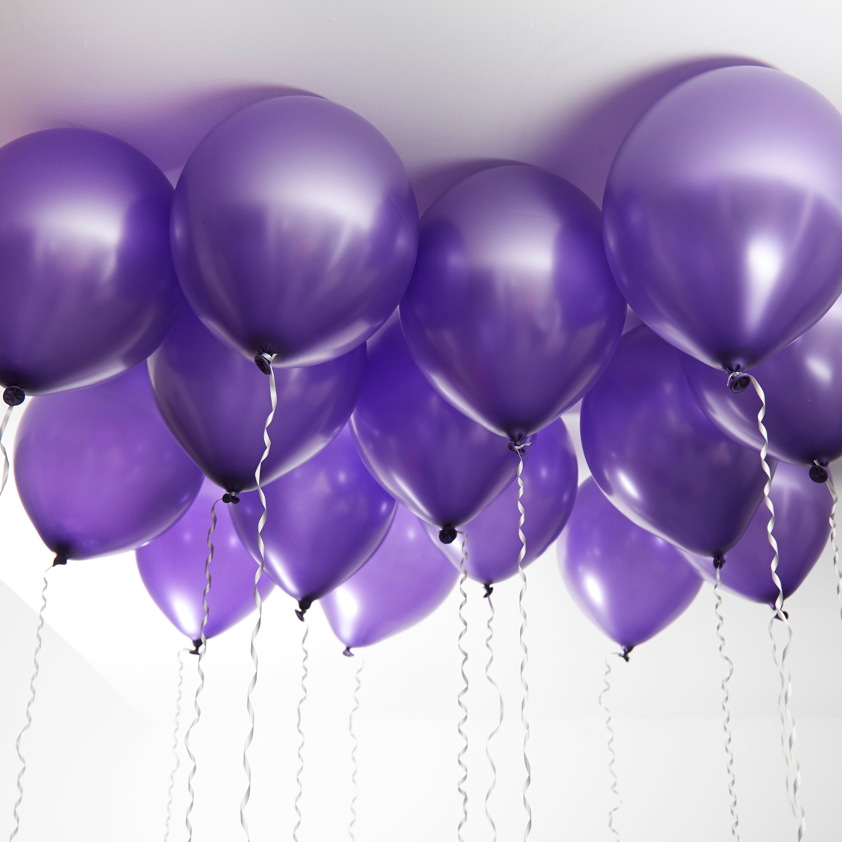 green-paw-metallic-balloons-luftballons-lila-50-st-ck-metallic image 3